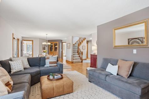 4136 Prairie Ridge Road Eagan MN 55123