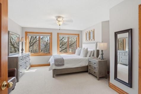 4136 Prairie Ridge Road Eagan MN 55123