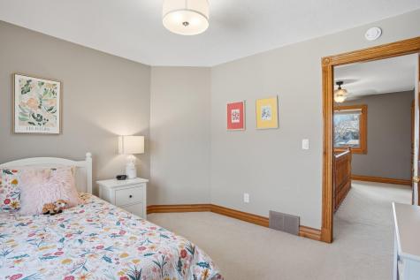 4136 Prairie Ridge Road Eagan MN 55123