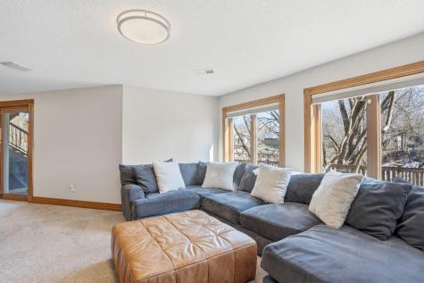 4136 Prairie Ridge Road Eagan MN 55123