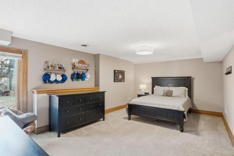 4136 Prairie Ridge Road Eagan MN 55123