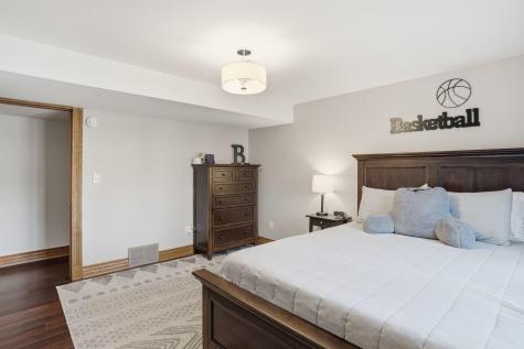 4136 Prairie Ridge Road Eagan MN 55123