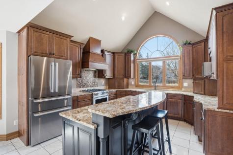 4136 Prairie Ridge Road Eagan MN 55123