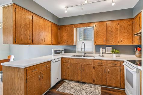 5542 Rowland Road Hopkins MN 55343