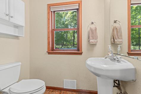 669 Windtree Knolls Eagan MN 55123