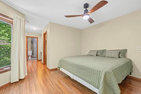 669 Windtree Knolls Eagan MN 55123
