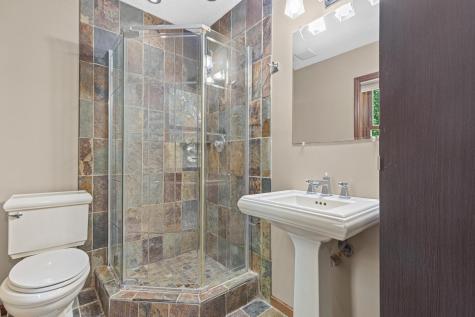 669 Windtree Knolls Eagan MN 55123