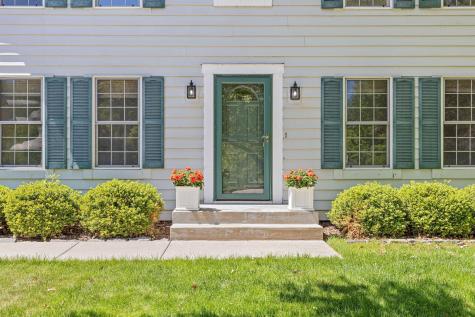 669 Windtree Knolls Eagan MN 55123
