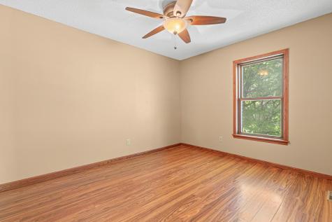 669 Windtree Knolls Eagan MN 55123