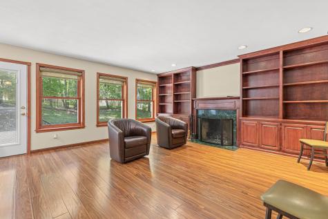 669 Windtree Knolls Eagan MN 55123