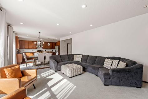 6284 Marlowe Avenue NE Albertville MN 55301
