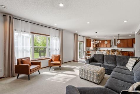 6284 Marlowe Avenue NE Albertville MN 55301