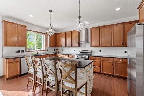 6284 Marlowe Avenue NE Albertville MN 55301