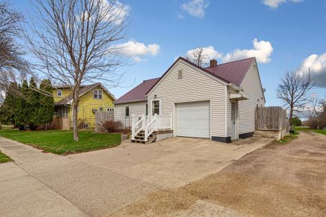 636 8th Street Westbrook MN 56183