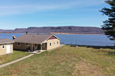 67480 County Road 76 Wabasha MN 55981