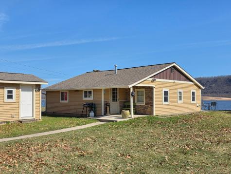 67480 County Road 76 Wabasha MN 55981