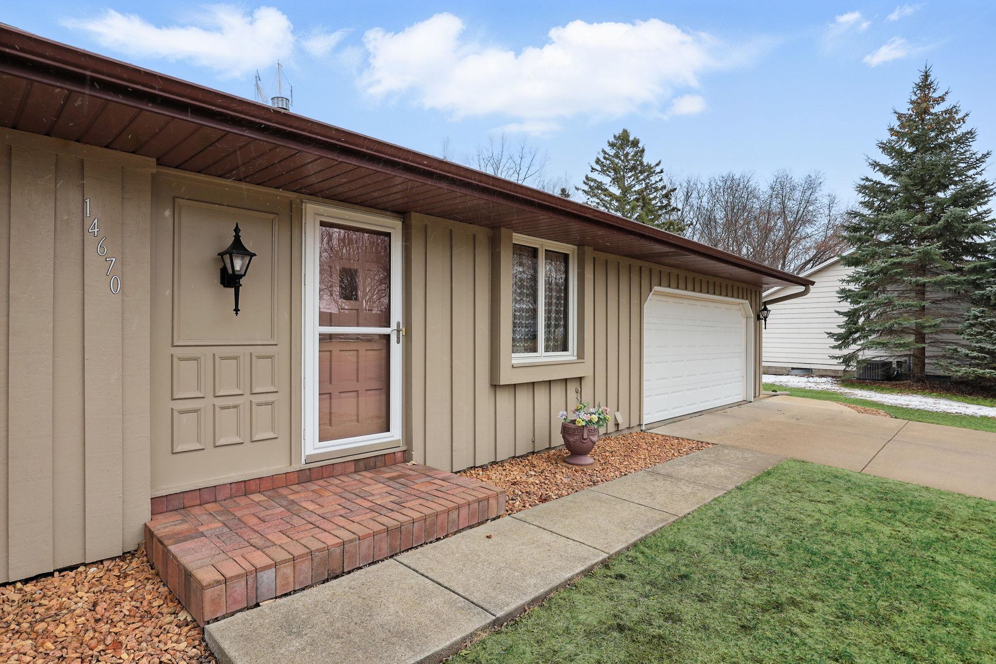 14670 Dunbar Court Apple Valley MN 55124