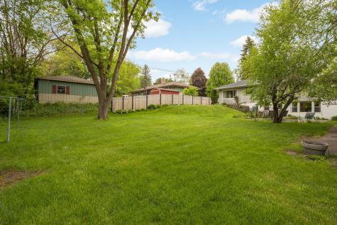 5009 Holiday Road Minnetonka MN 55345
