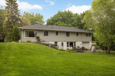 5009 Holiday Road Minnetonka MN 55345