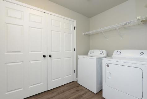 153 Pine Avenue Mapleton ND 58059