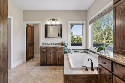79 Apple Orchard Road Dellwood MN 55110