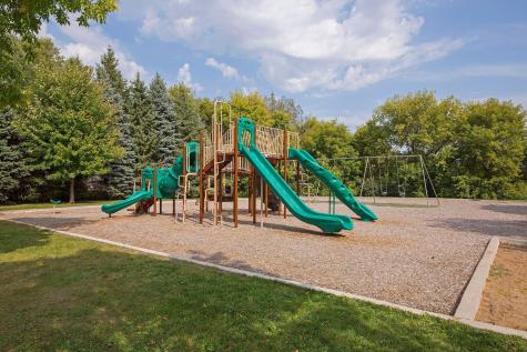 79 Apple Orchard Road Dellwood MN 55110