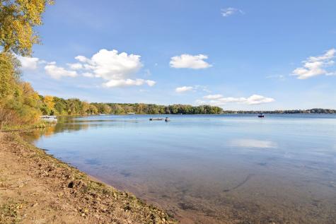 79 Apple Orchard Road Dellwood MN 55110