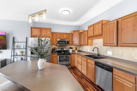 20116 Holister Lane Lakeville MN 55044