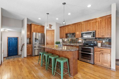 11614 Laketowne View Albertville MN 55301