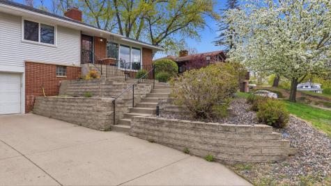 6316 40th Avenue N Crystal MN 55427