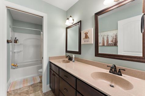 20693 Frost Court Lakeville MN 55044