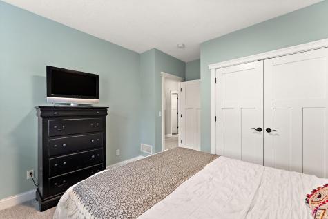 20693 Frost Court Lakeville MN 55044