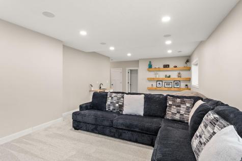 20693 Frost Court Lakeville MN 55044