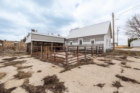 15151 304th Street Spring Valley MN 55975