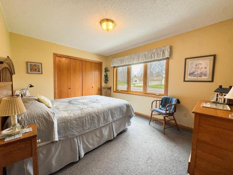 2208 Arrowwood Court Fergus Falls MN 56537