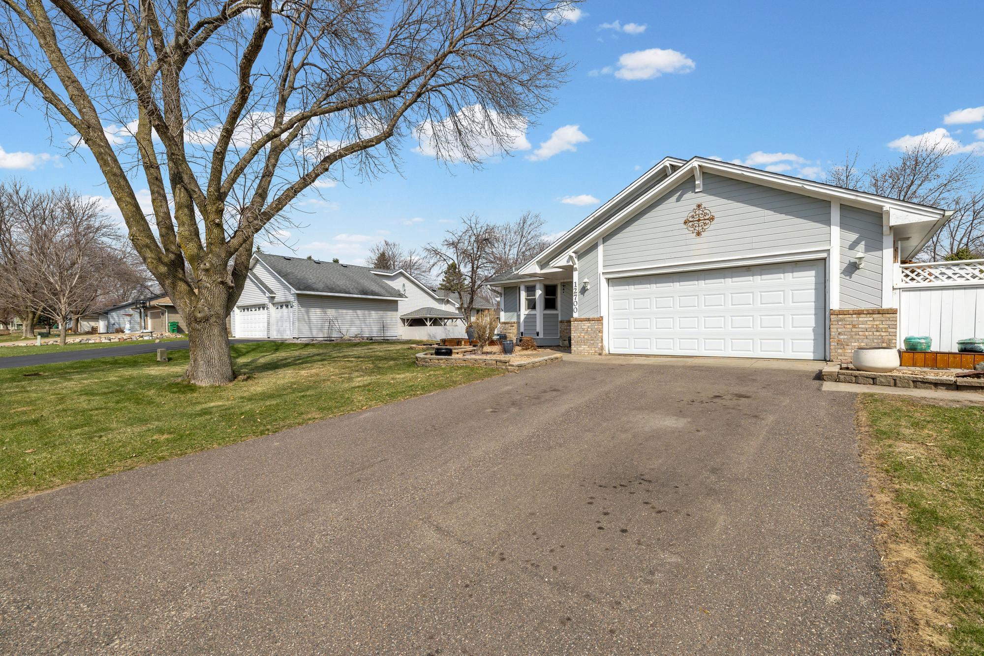 12700 90th Place N Maple Grove MN 55369