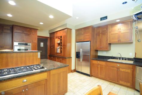 505 8th Street S Fargo ND 58103