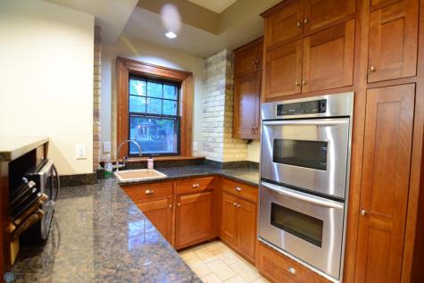 505 8th Street S Fargo ND 58103