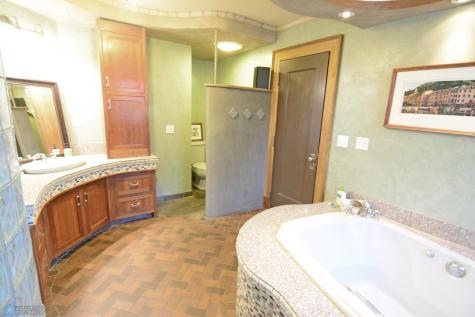 505 8th Street S Fargo ND 58103