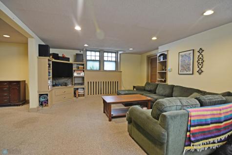 505 8th Street S Fargo ND 58103