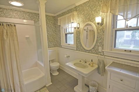 505 8th Street S Fargo ND 58103
