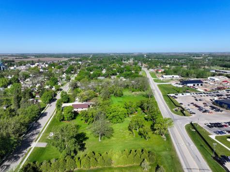 406 2nd Street NE Dodge Center MN 55927