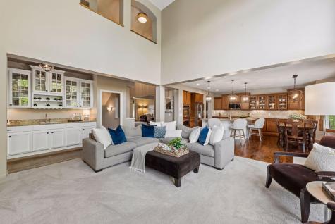 1800 Carriage Drive Victoria MN 55386