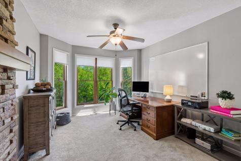 1800 Carriage Drive Victoria MN 55386