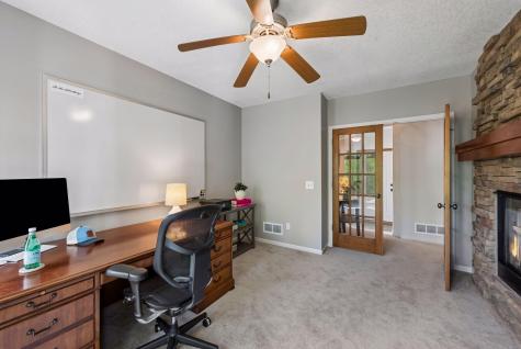 1800 Carriage Drive Victoria MN 55386