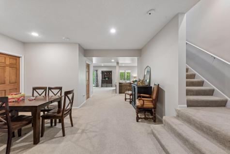 1800 Carriage Drive Victoria MN 55386