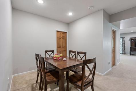 1800 Carriage Drive Victoria MN 55386