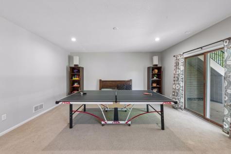 1800 Carriage Drive Victoria MN 55386