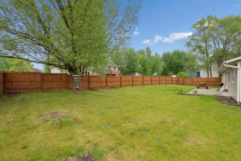 8893 Autumn Oaks Drive Rockford MN 55373