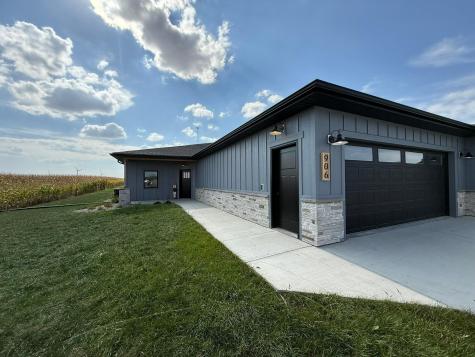 906 Funk Avenue Lakefield MN 56150